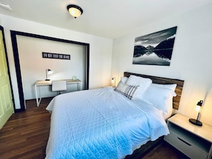 2 bedrooms, desk, iron/ironing board, free WiFi
