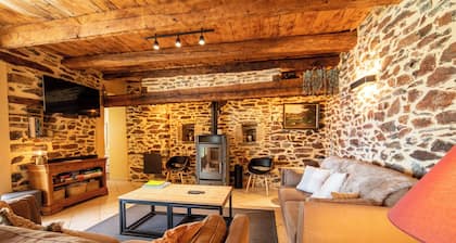 Charming house in the heart of nature, between the Lot valley and Aubrac!