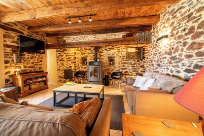 Charming house in the heart of nature, between the Lot valley and Aubrac!