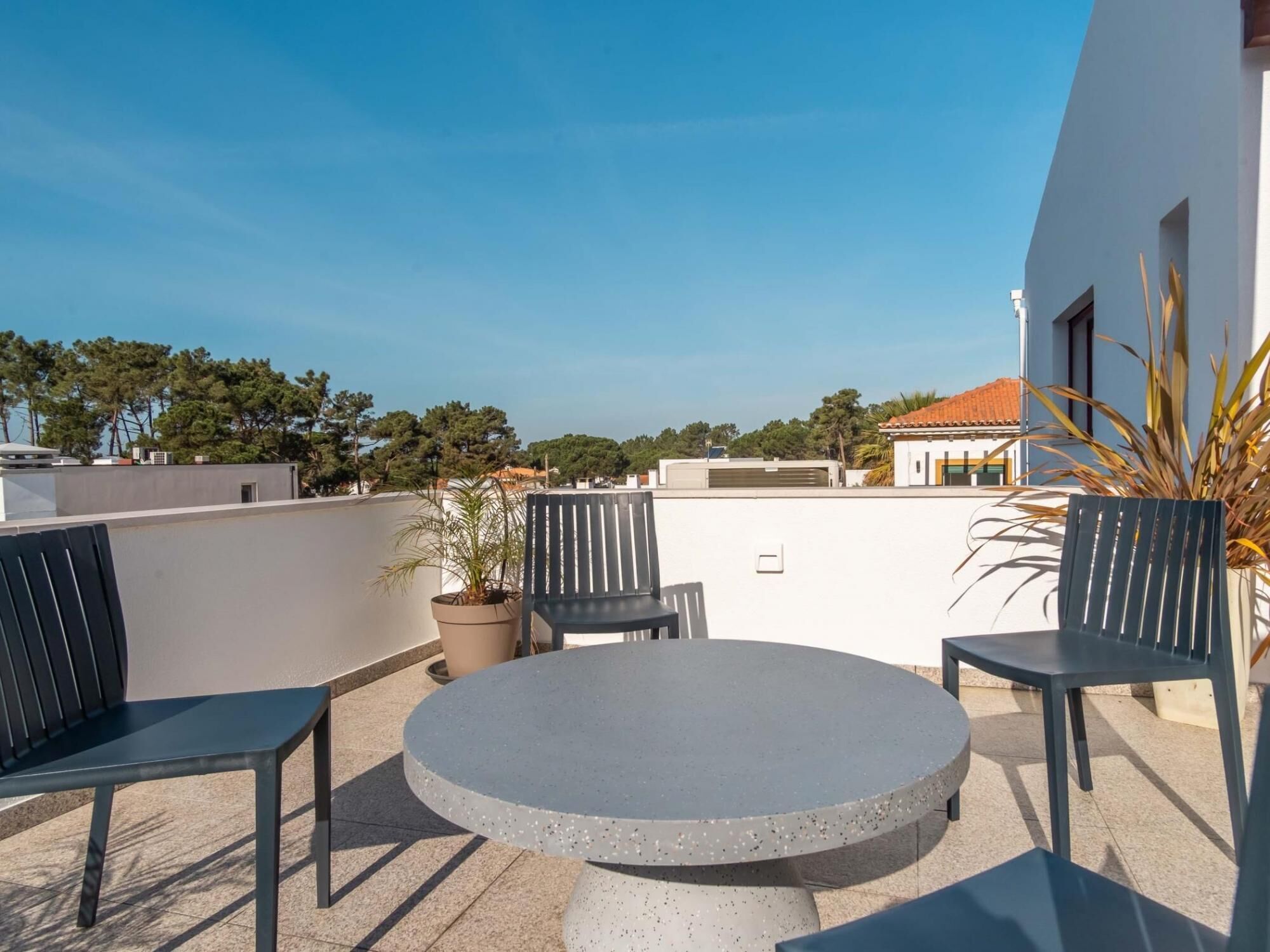 LV Premier LA2 Pool AC Garden sea View