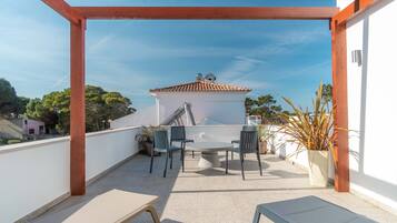 Villa | Terrace/patio