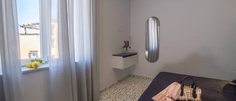 1 Schlafzimmer, Zimmersafe, Bügeleisen/Bügelbrett, Reisekinderbett