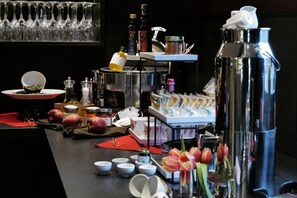 Café da manhã com buffet todos os dias mediante uma taxa