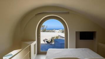 Azur Suite with Private Pool and Sea View | Bettwäsche aus ägyptischer Baumwolle, hochwertige Bettwaren