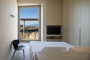 Ruby Suite with Plunge Pool and Sea View | Sábanas de algodón egipcio y ropa de cama de alta calidad