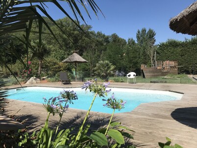 superb villa at the foot of the Pyrenees with swimming pool, large garden