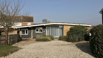 Villa Confort, salle de bains privée (With Games Room) | Jardin