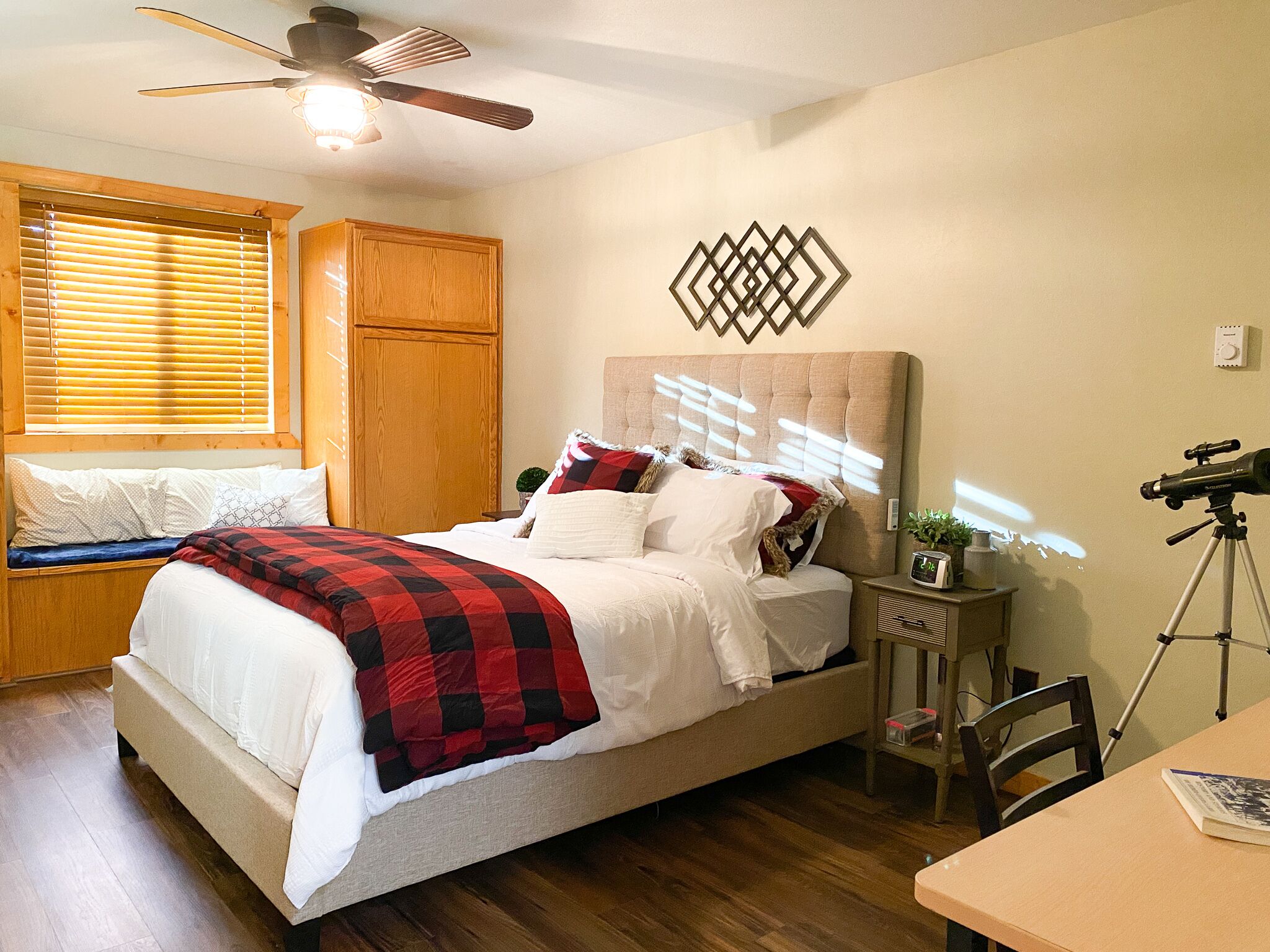 The Tree House | Perfect Couples Retreat!