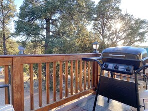 Property grounds - The Tree House | Perfect Couples Cabin (Heber)