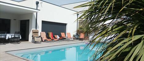 Piscine extérieure, piscine chauffée