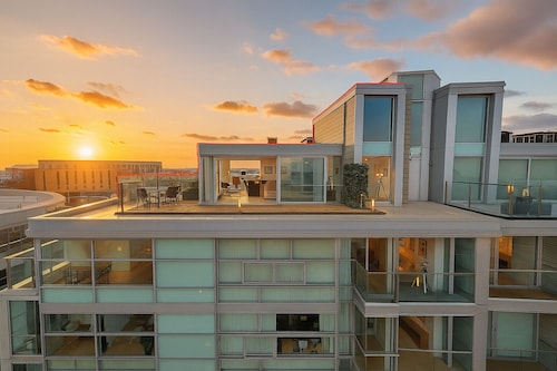 2 Bedroom Penthouse with Parking