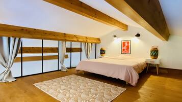2 chambres, bureau, fer et planche à repasser, Wi-Fi gratuit