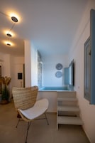 Premium Studio Suite | Premium bedding, individually decorated, desk, laptop workspace