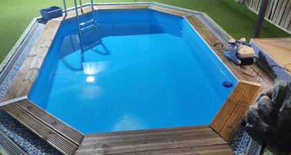 Pleasant house with swimming pool, jaccuzi and barbecue in the east of the island.