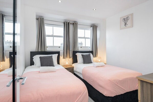 Apartment | 1 bedroom, iron/ironing board, free WiFi, bed sheets - Cosy and Functional 1 Bedroom Flat in London (London)