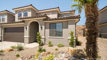 Townhome, 5 Bedrooms | Exterior