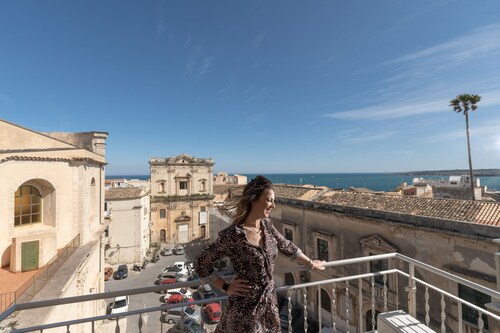 Ortigia Boutique Plaza