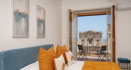 Ortigia Boutique Plaza
