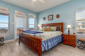 4 bedrooms, Internet, bed sheets