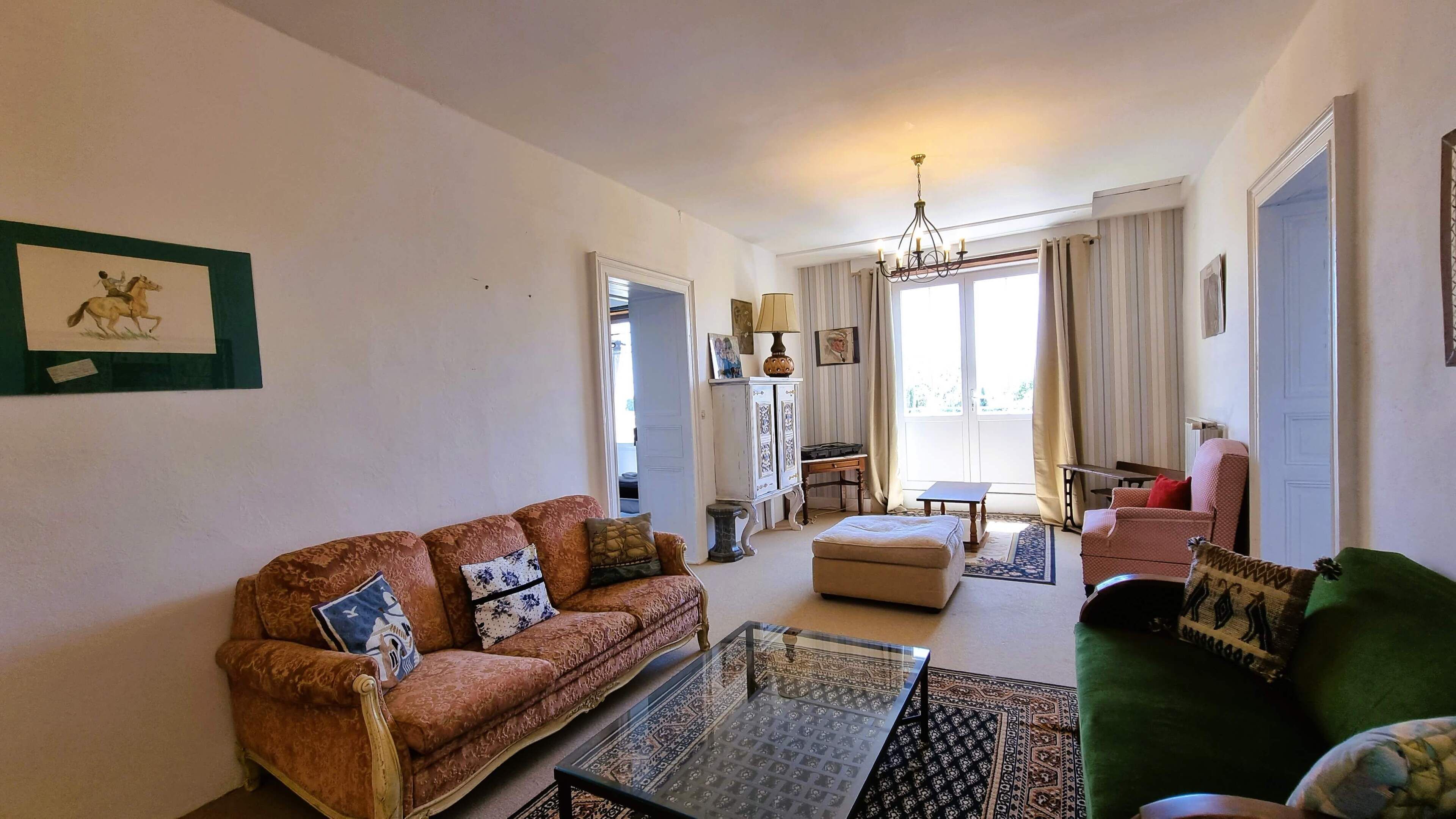 Fernseher, Kamin, DVD-Player, Tischtennisplatte