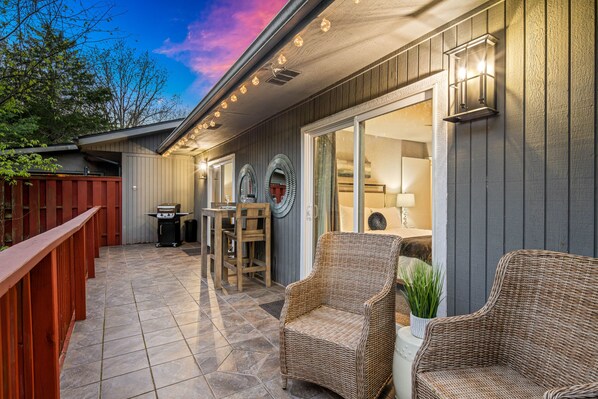 Terrace/patio - Nature Lovers-Long Stays Welcome-Family Friendly (Bella Vista)