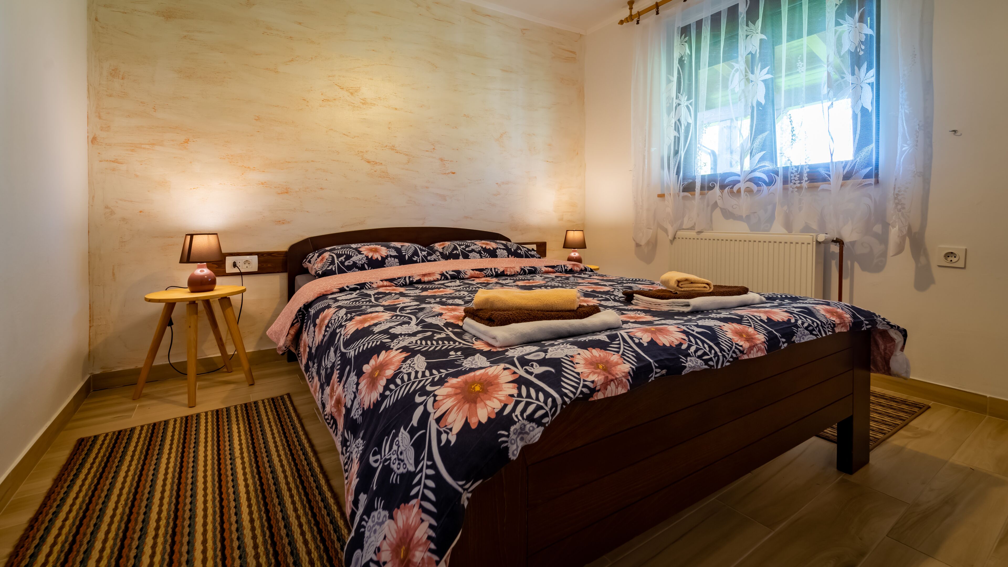4 bedrooms, in-room safe, free WiFi
