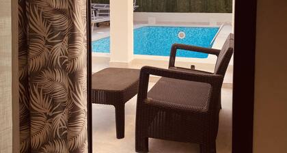 Casa vacacional en zona tranquila hasta 8 Personas con piscina privada