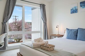 2 chambres, bureau, accès au Wi-Fi (inclus), literie fournie