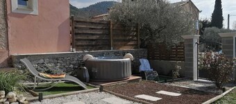 Vacation home rental 6 persons near Vaison La Romaine