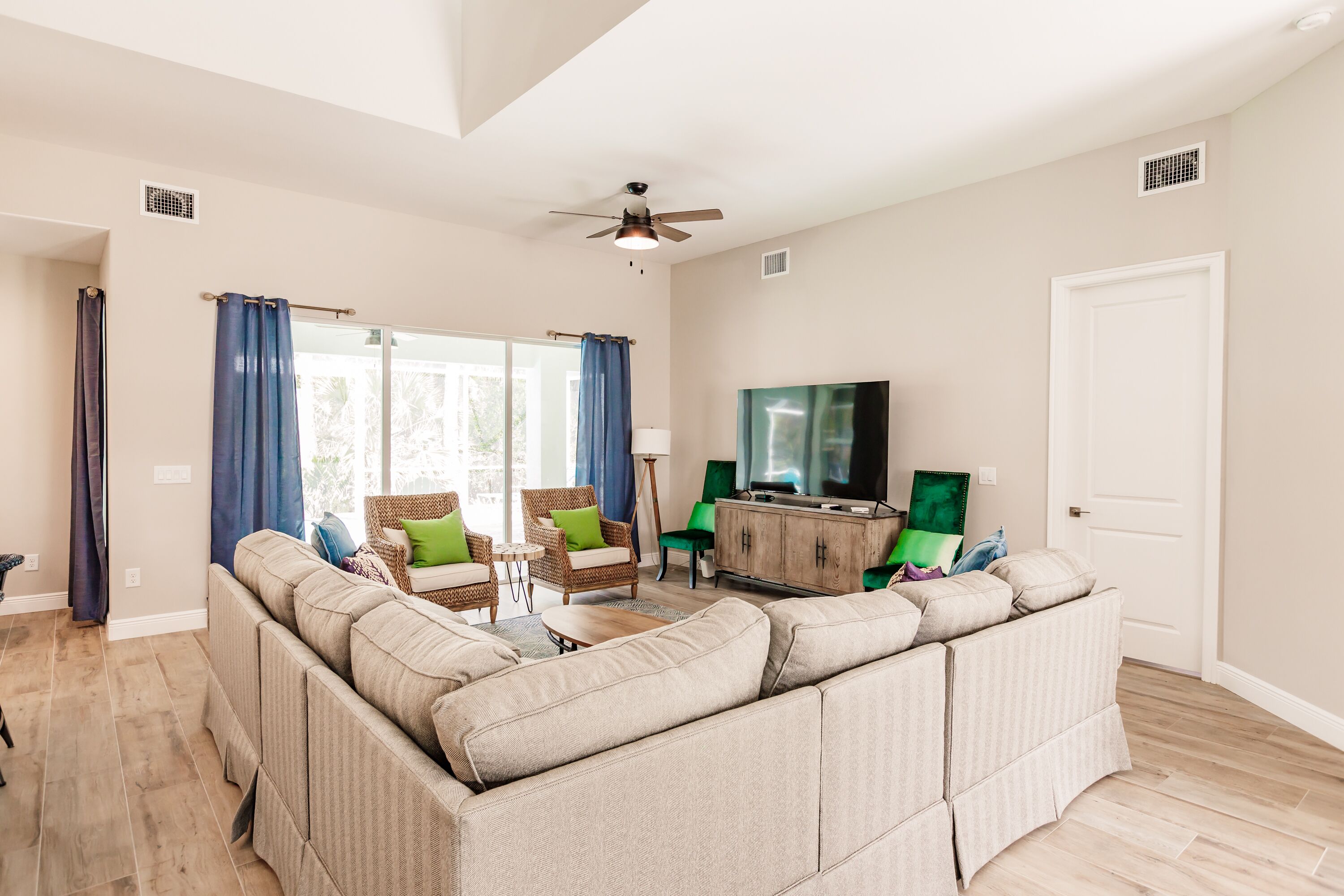 Brand New Paradise Pool Home Near Bonita Beach