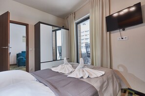 1 غرفة نوم ومكواة/لوح كي وواي فاي وملاءات أسرّة