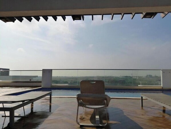 Outdoor pool - Cozy Executive Studio -  Ultra-modern environment with immaculate lush and bliss (Accra)