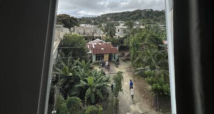 Eclectic and Cozy APT In El Paraiso Cabrera - 2 Min From Downtown