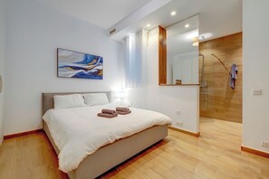 3 bedrooms - Luxury Apartment with Valletta and Harbour Views (Sliema)