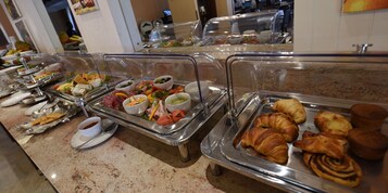 Desayuno a la carta gratuito y diario