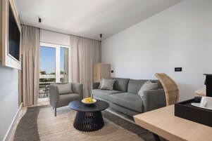 Junior Suite | Premium bedding, minibar, soundproofing, free WiFi