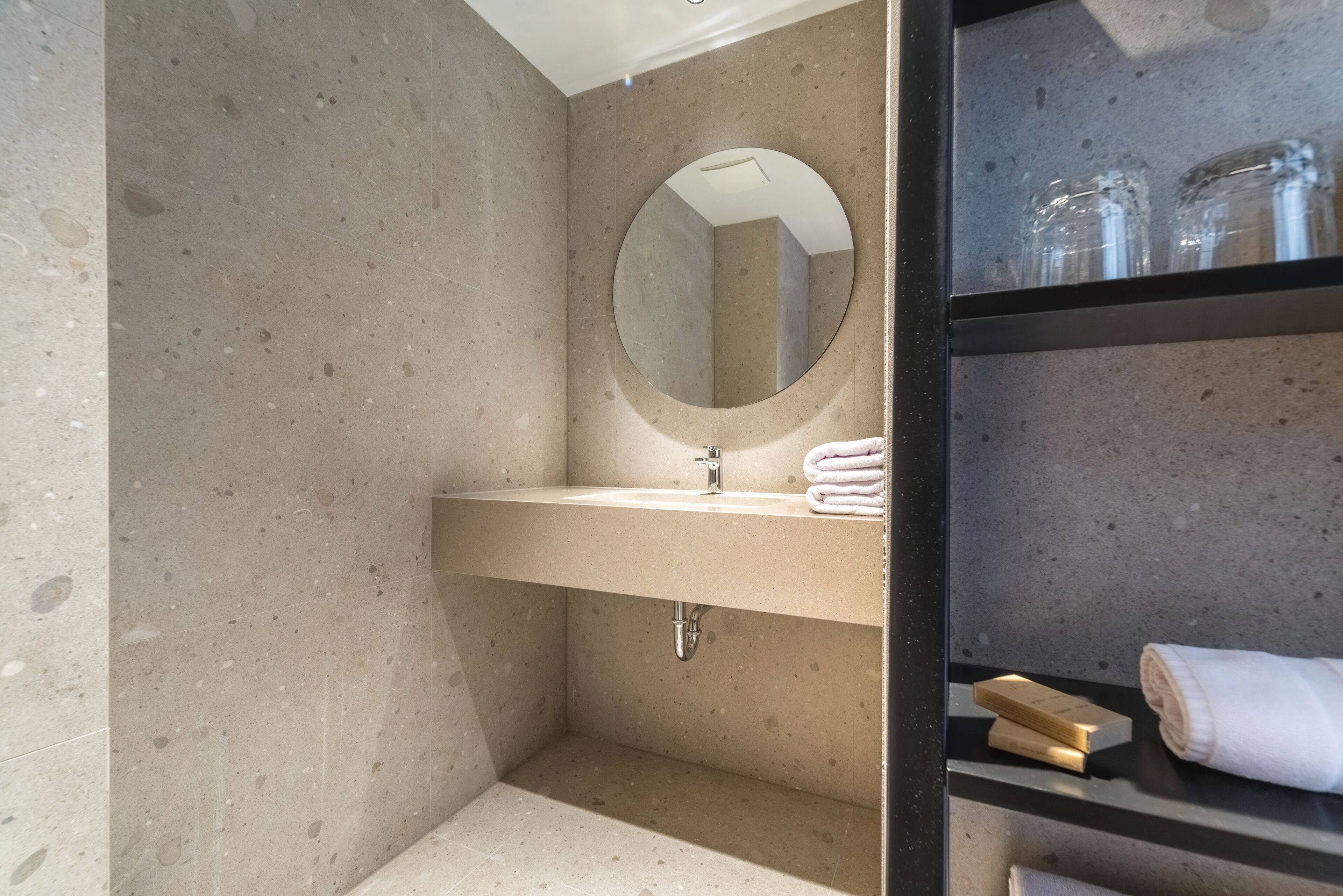 junior suite | bathroom | shower, hair dryer, towels