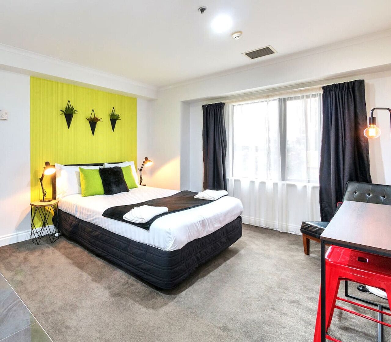 1 bedroom, desk, iron/ironing board, free WiFi