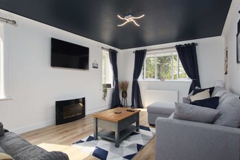 Homebird Property - Wilfrid House