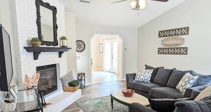Dreamy 3 bedroom home just minutes to everything