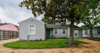 GreenSerene A || Adorable 3 bed + Free Wifi & Park