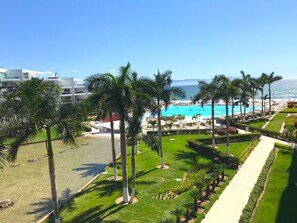 Property grounds - Beach-front spectacular view, sandy beach & beautiful oversize pools (Nuevo Vallarta)