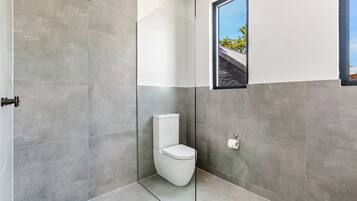 Standard Double Room, Shared Bathroom | Bathroom | Shower, towels