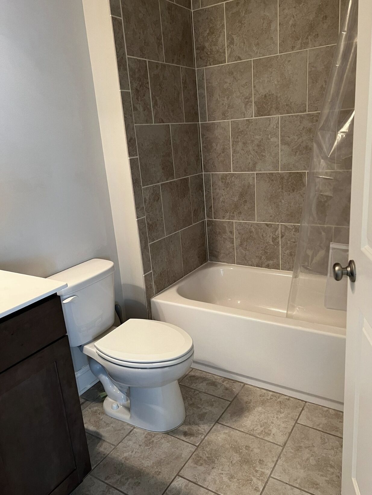 Douche, baignoire à jets, bidet