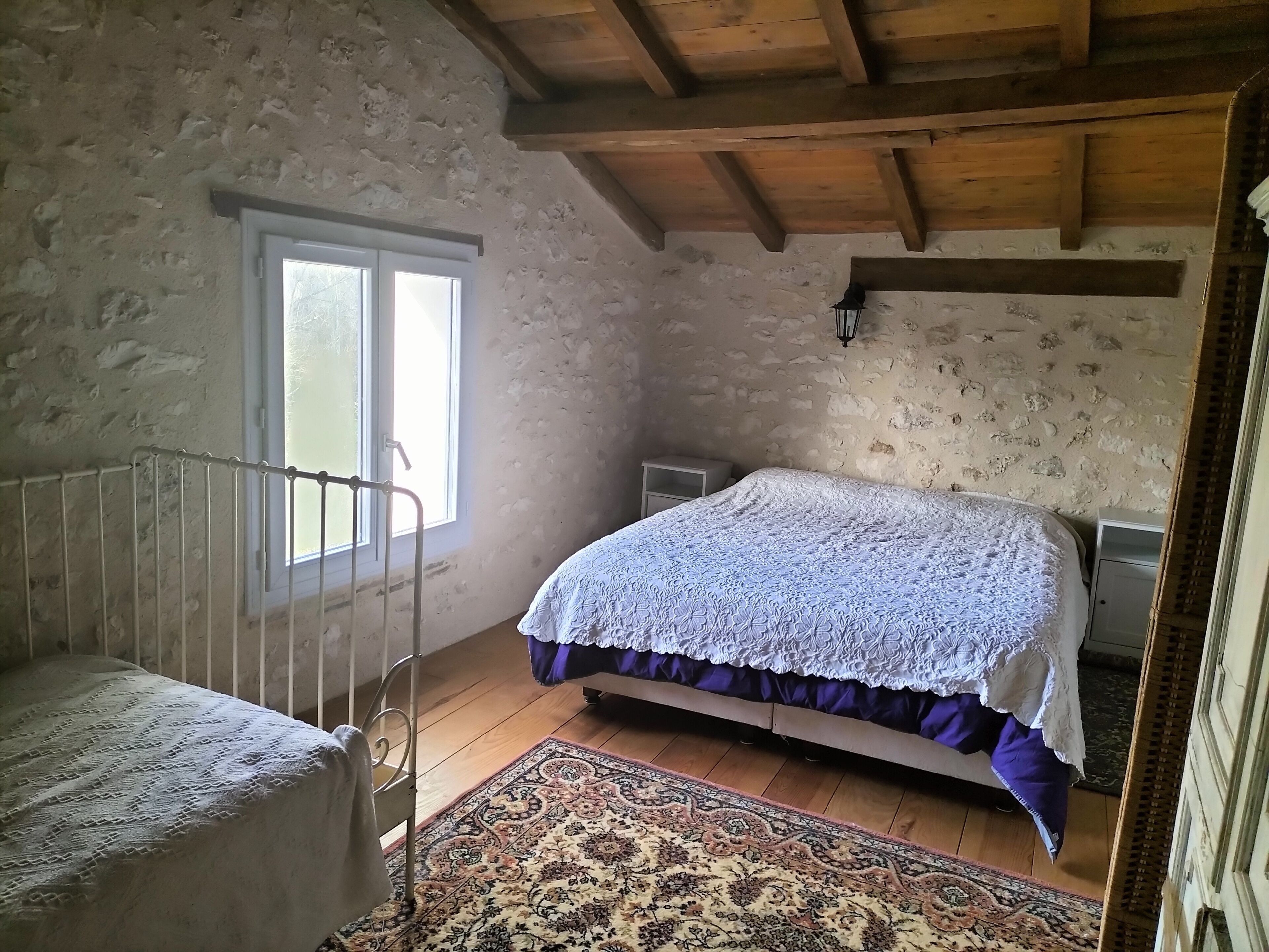 7 habitaciones, tabla de planchar con plancha y wifi gratis 