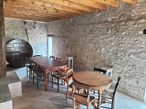 Dining - Gite les Roches in Eymet, Dordogne, with swimming pool, sleeps 15. (fonroque)