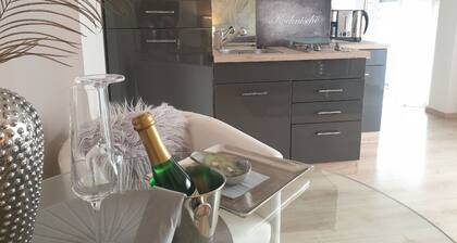 Exklusiv Appartement RONDO mit Balkon und Hotelservice - Frühstück optional