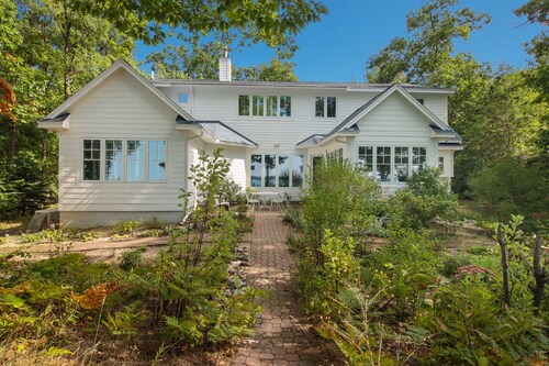 Executive Waterfront Home in Elk Rapids on Lake Michigan