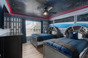 5 bedrooms, desk, iron/ironing board, travel crib