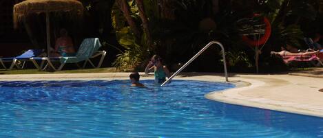 Alberca al aire libre